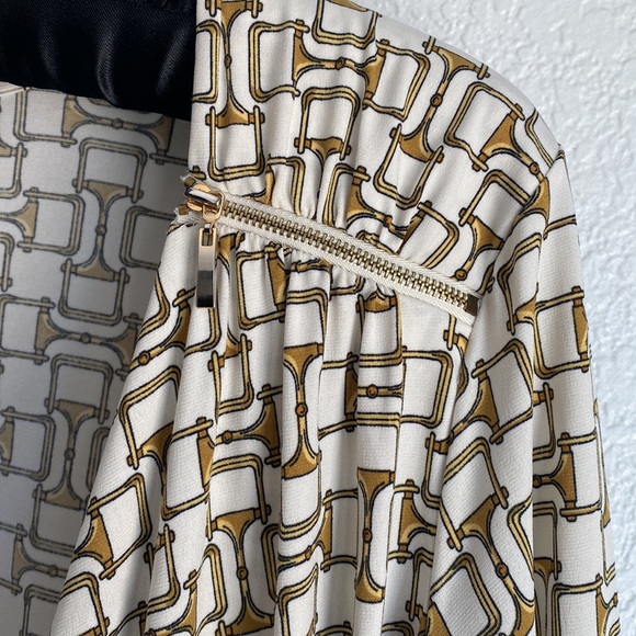 Charter Club Wrap Rush Front Long Sleeve Gold Cream Top Size 3X - Picture 3 of 6